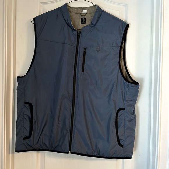 Wrangler Other - ATG by Wrangler Men's Reversible Classic Vest XL